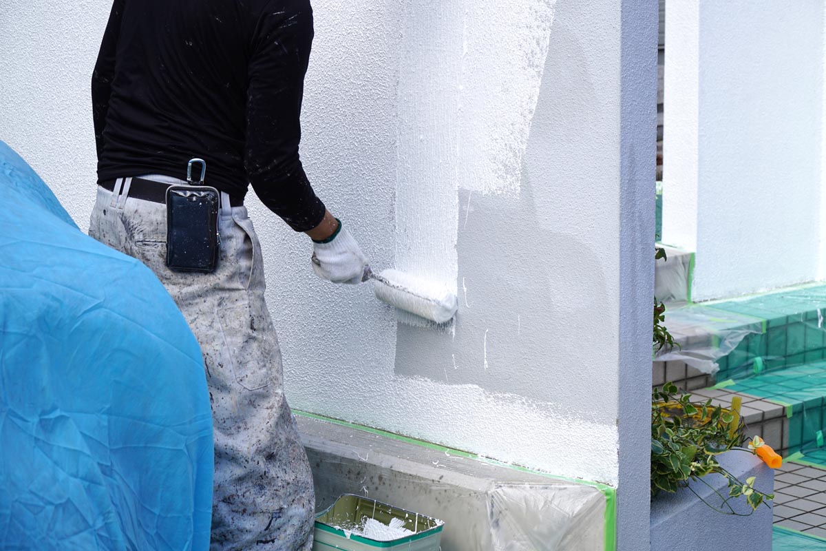 屋根塗装の時期 外壁塗装も同時にすると節約できる？